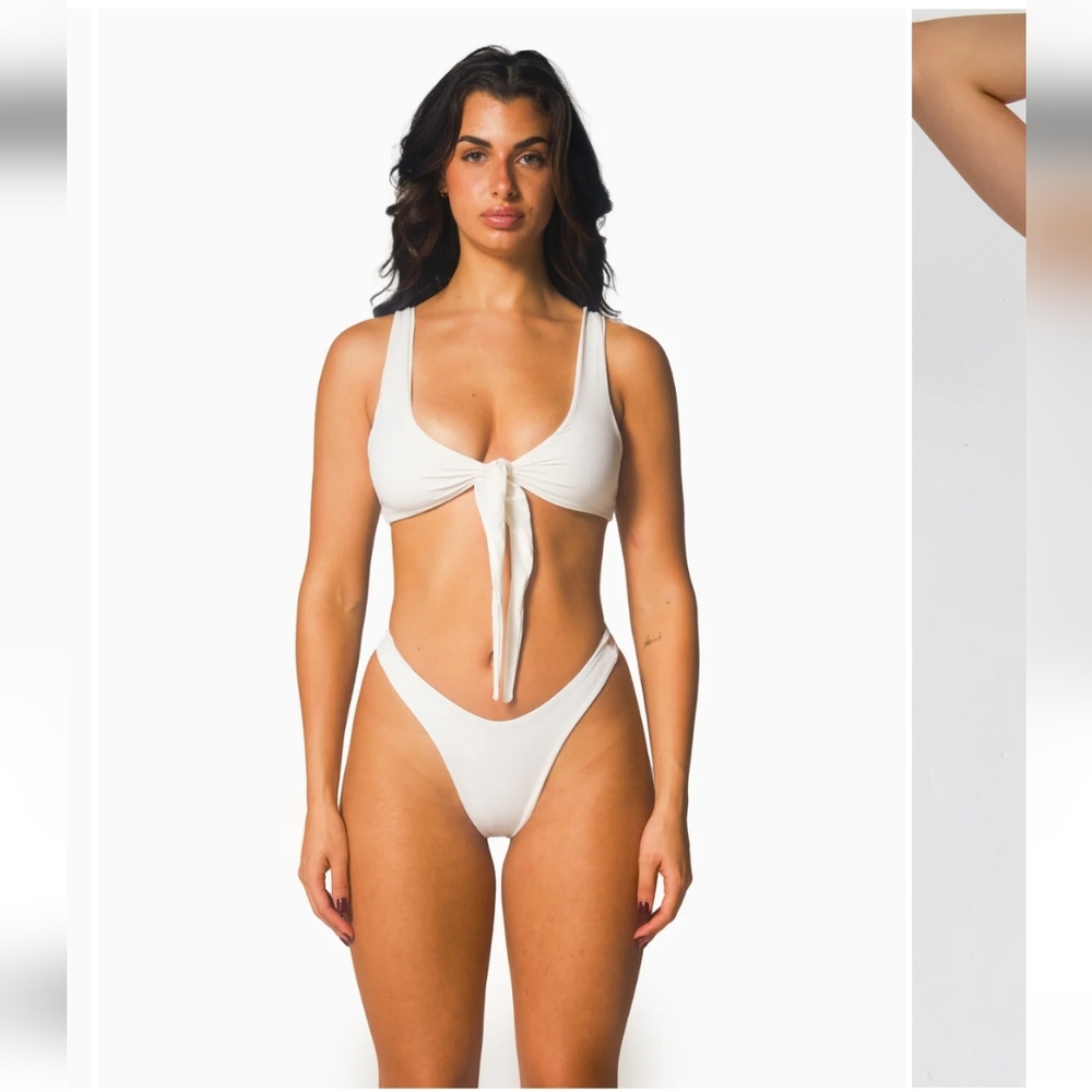 The Kenzie Bottom / Red / Large